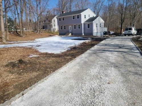 216 Salem Rd, Ridgefield, CT 06877-3127