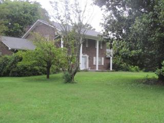 10113 Tan Rara Dr, Knoxville, TN 37922-4142