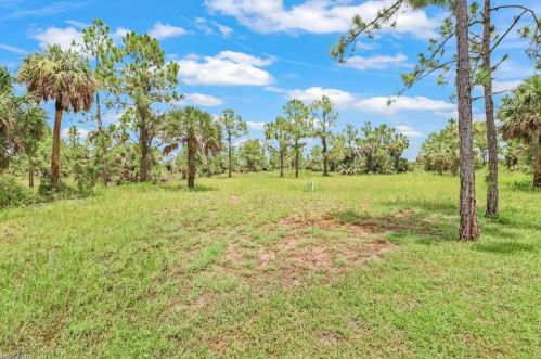 3657 20th Ave, Naples FL  34120-5577 exterior