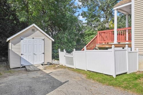 6 Nolan St, Norwalk CT  06850-2525 exterior