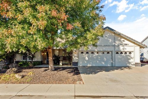 1345 Austin Dr, Liberty Farms, CA 95620-2458