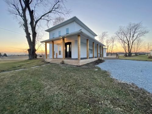 7181 Granville Rd, Mount Vernon OH  43050-9413 exterior