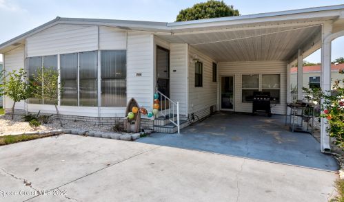 704 Silverthorn Ct, Sebastian FL  32976-7349 exterior