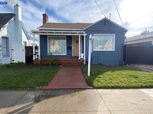 1834 106th Ave, Oakland, CA 94603-3950