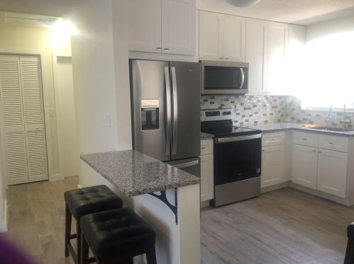 520 Plymouth Rd, West Palm Beach, FL 33405-3208
