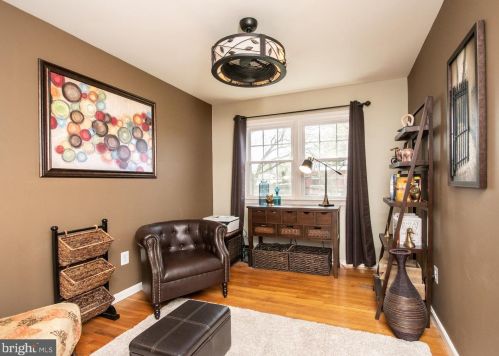 20557 Gleedsville Rd, Leesburg VA 20175-6532 exterior