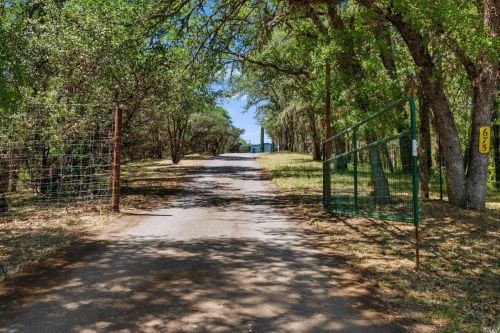 675 Starr Dust Ct, Lakeport CA  95453-6976 exterior