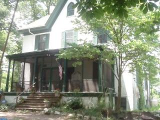 13 Taylors Ln, Riverton, NJ 08077-1609