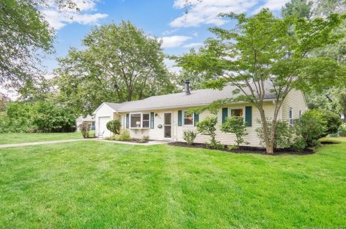 45 Sherman Rd, Glastonbury CT  06033-2911 exterior