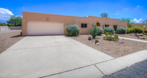 6988 Calle Cerca, Tucson, AZ 85715-4902