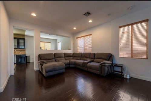 1863 213th St, Torrance CA  90501-2833 exterior