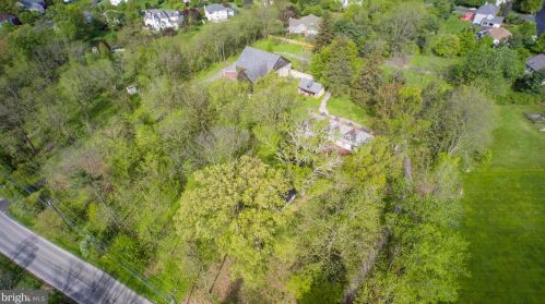 1704 Dreshertown Rd, Dresher PA  19025-1303 exterior