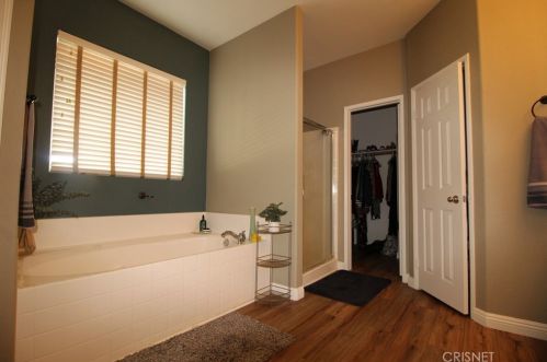 5823 Spice St, Lancaster CA  93536-2348 exterior