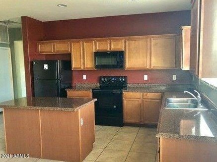 4122 74th Ln, Phoenix, AZ 85043-2047