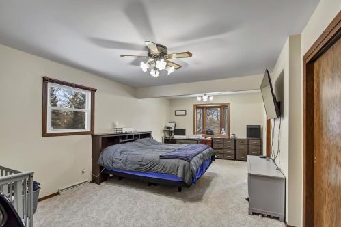 1457 Mailand Dr, Manitowoc WI  54220-9438 exterior