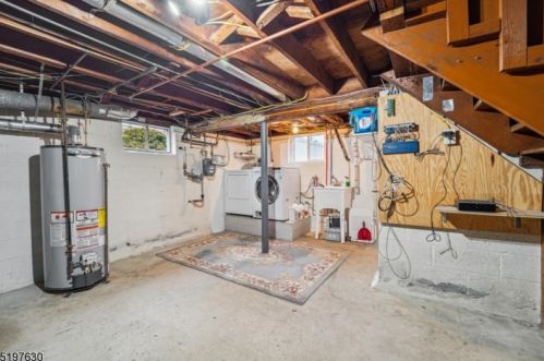 83 Mcnomee St, Oakland NJ  07436-2609 exterior