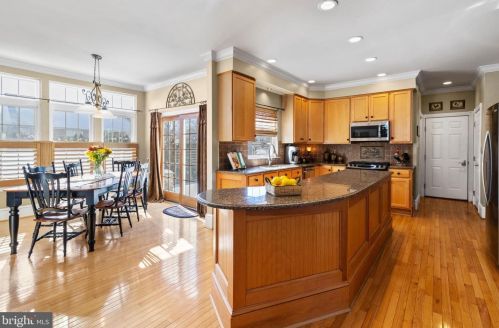 1583 Candace Ln, Yardley PA 19067-4484 exterior