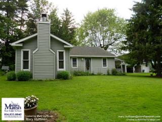 10330 Jones Rd, Erie, PA 16510-5318