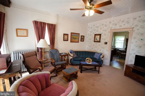 563 Columbia Ave, Bangor PA  18013-1747 exterior