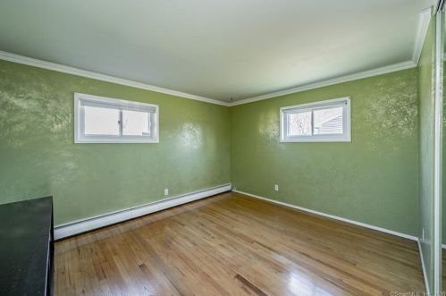 228 Grn Mnr Ter, Windsor Locks CT 06096-2737 exterior