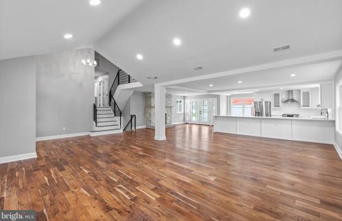111 Yew Rd, Cheltenham, PA 19012-1218