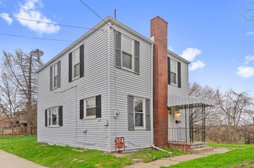 1027 Patterson St, Mckeesport, PA 15132-1952