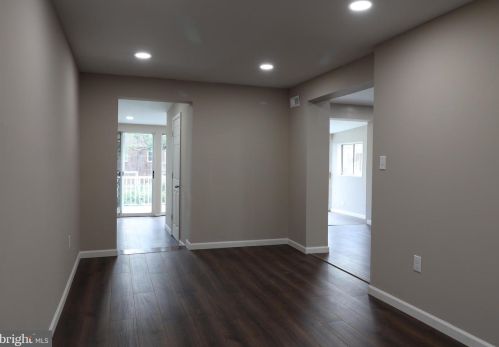 22 Stuyvesant Dr, Wilmington DE  19809-3435 exterior