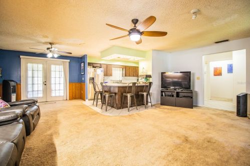 5713 Sands Point Dr, Lakeland, FL 33809-3087