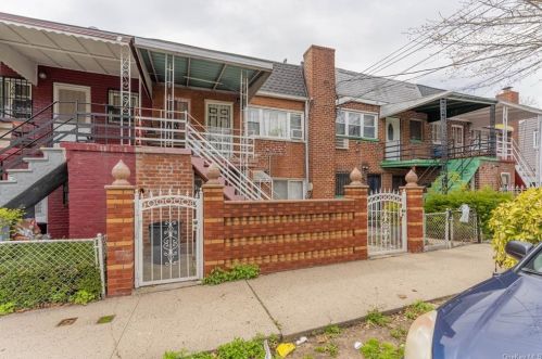3349 De Reimer Ave, Bronx, NY 10475-1503