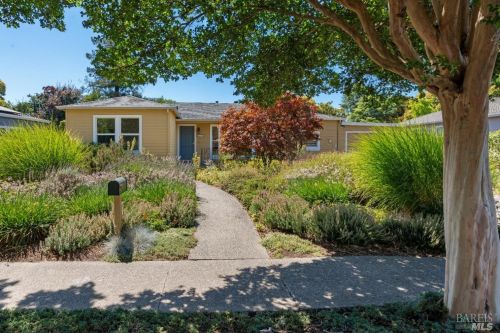 3110 Rocklin Dr, Santa Rosa, CA 95405-7034