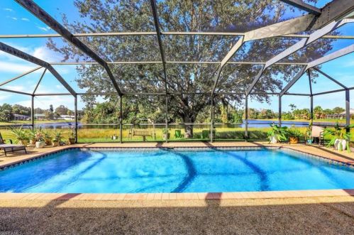 2507 Lakeview Dr, Lehigh Acres, FL 33936-4330