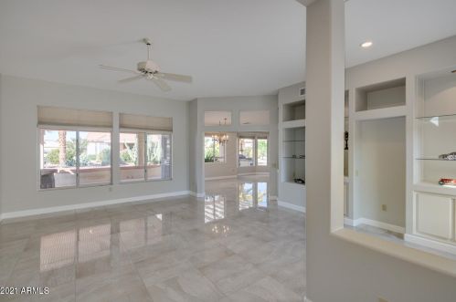 22606 Las Brizas Ln, Sun City AZ 85375-2828 exterior