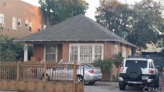 812 68th St, Los Angeles CA  90003-1821 exterior
