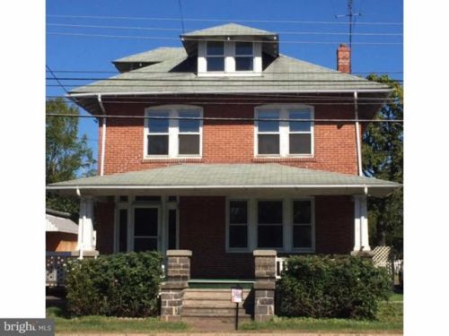 2261 High St, Pottstown, PA 19464-3107