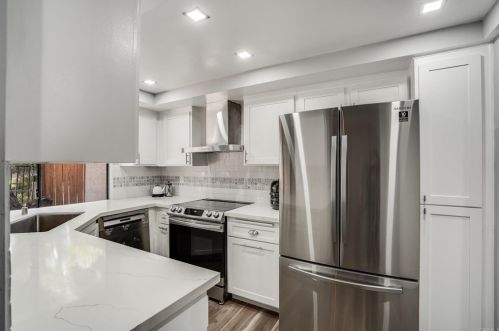 5797 Menorca Dr, San Diego CA  92124-1105 exterior