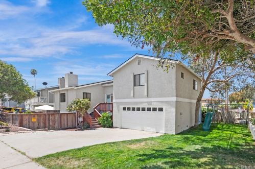 310 5th St, Pismo Beach, CA 93433-1618