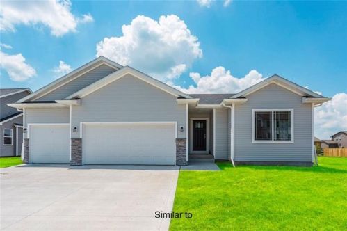 1105 Madison Ave, Indianola, IA 50125-4809