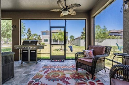 1606 Feather Grass Loop, Lutz FL  33558-2804 exterior