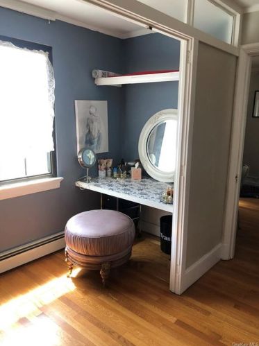 21 Linden Pl, Middletown NY  10940-4803 exterior
