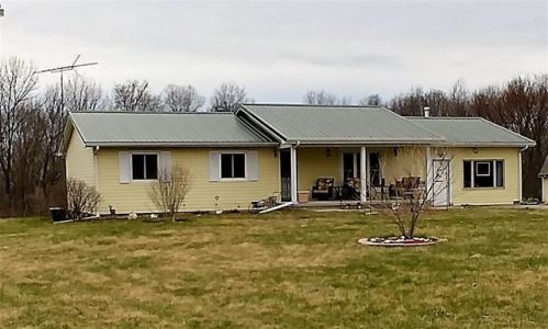 2010 Van Buren Dr, Marysville, IA 50116-7525