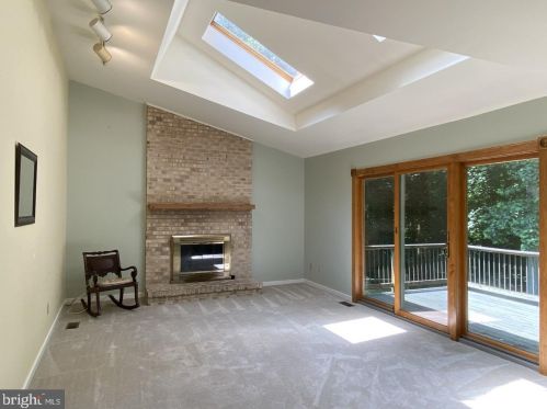 176 Fairhill Dr, Wilmington DE  19808-4309 exterior