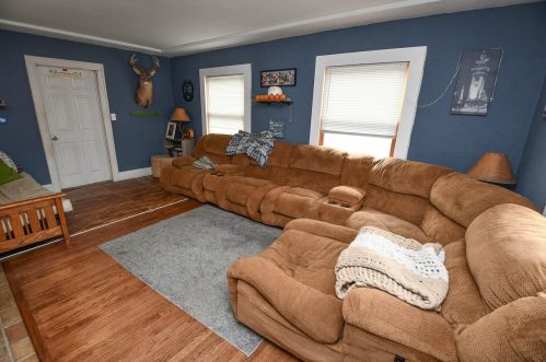 143 Wilson Ave, Waukesha, WI 53186-6242