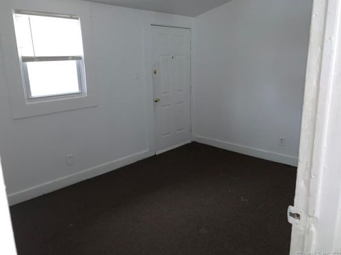 99 Lewis St, Bridgeport, CT 06605-1240