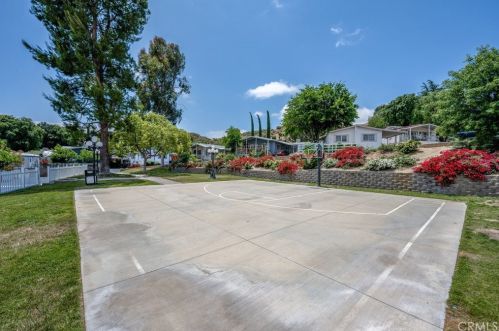 30000 Hasley Canyon Rd, Santa Clarita CA  91384-3202 exterior