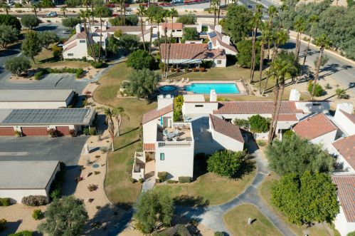 431 Sunningdale Dr, Rancho Mirage CA  92270-1479 exterior