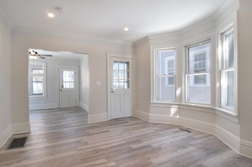 892 Bayard Ave, Saint Paul MN 55102-4002 exterior