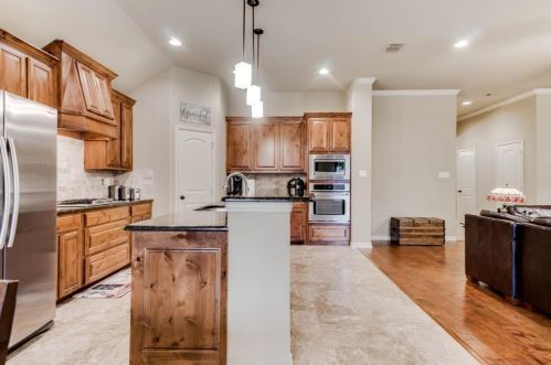 116 Venado Ct, Azle TX  76020-3643 exterior