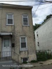 33 Chase St, Trenton NJ  08638-4205 exterior