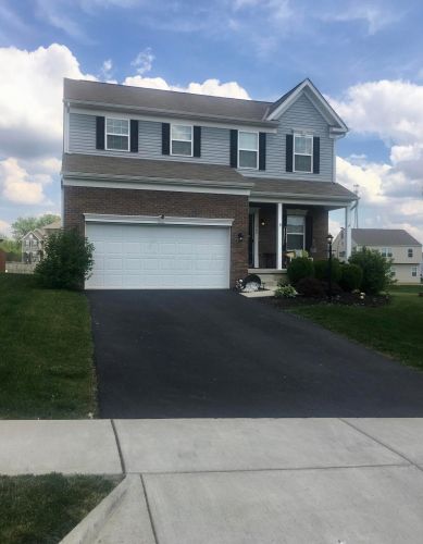 1544 Mary Lou Dr, Pataskala, OH 43062-5031