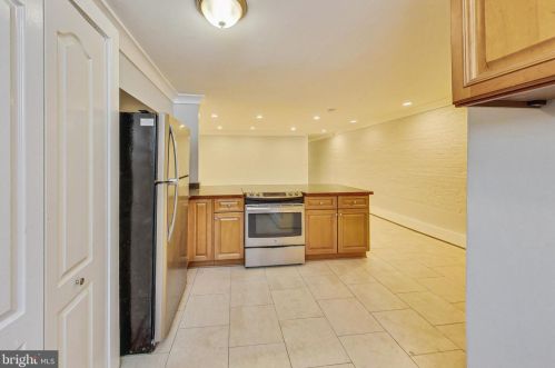 2119 1st St, Washington DC  20001-1004 exterior